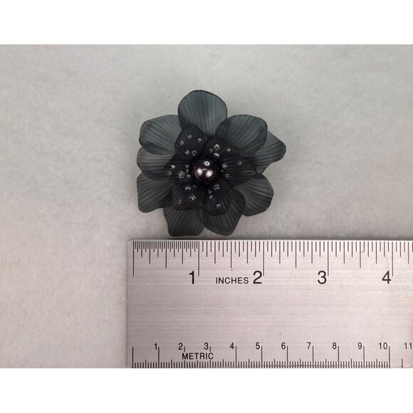 Monet Womens Black Metal Floral Brooch With Faux Pearl Center Pin Elegant Gift - Picture 4 of 4